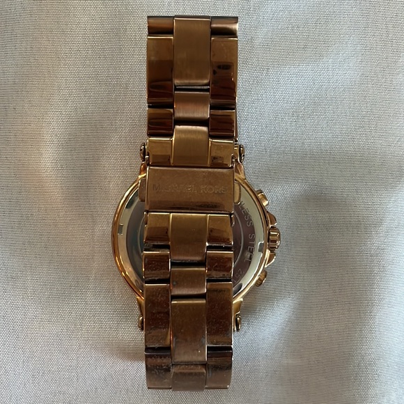 Michael Kors Watch - Picture 2 of 5